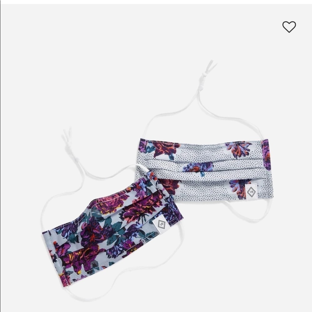 Vera Bradley Pleated‎ Mask 2 Pack
Signature Cotton